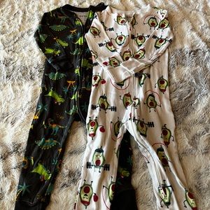 Old Navy 2 Pack Long-Sleeved Pajama (boys) 18-24 month